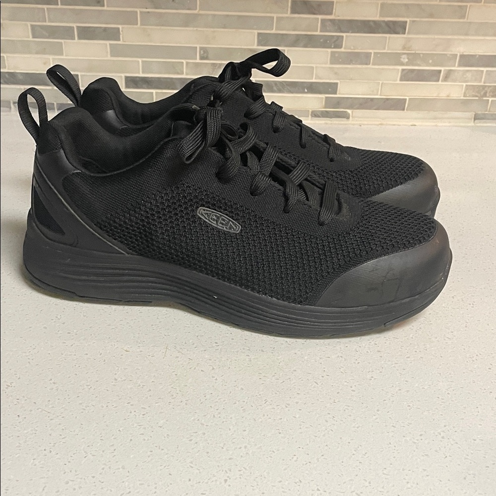 Keen Men's Black Mesh Athletic Shoes